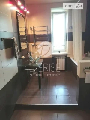 Продаж 3к квартири 95 кв. м на вул. Шовковична 29 • ID 34839