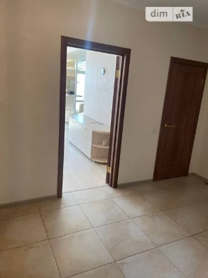 Продаж 2к квартири 71 кв. м на просп. Соборності 30 • ID 348