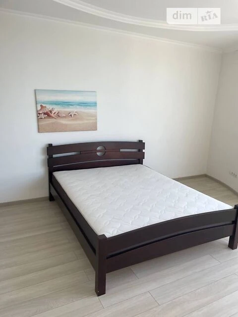 Продаж 2к квартири 71 кв. м на просп. Соборності 30 • ID 348