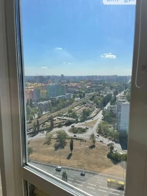 Продаж 2к квартири 71 кв. м на просп. Соборності 30 • ID 348