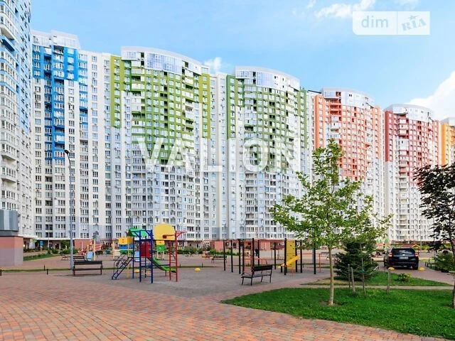 Продаж 3к квартири 82.2 кв. м на вул. Каховська 62А • ID 348
