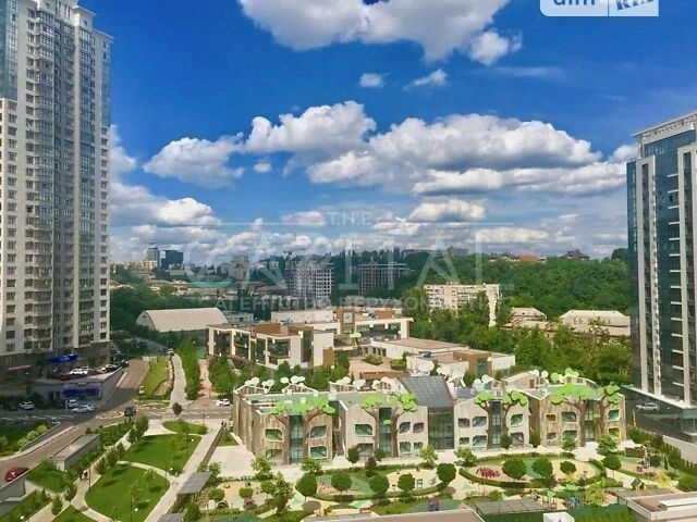 Продаж 3к квартири 105 кв. м на вул. Андрія Верхогляда 22 •