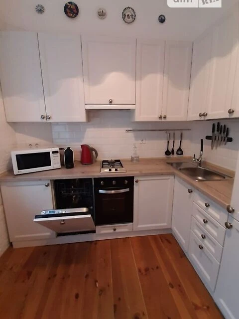 Продаж 2к квартири 62 кв. м на вул. Десятинна 1/3 • ID 34837
