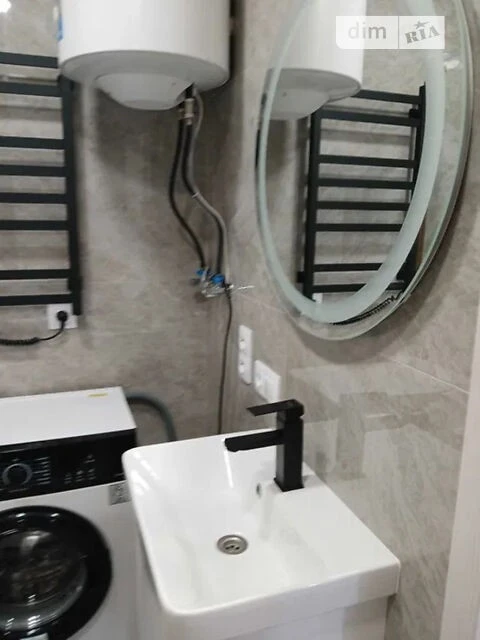 Продаж 1к квартири 43 кв. м на вул. Олександра Олеся 23А • I