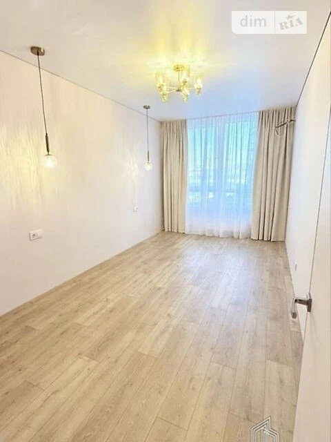 Продаж 3к квартири 76 кв. м на наб. Дніпровська 15К • ID 348