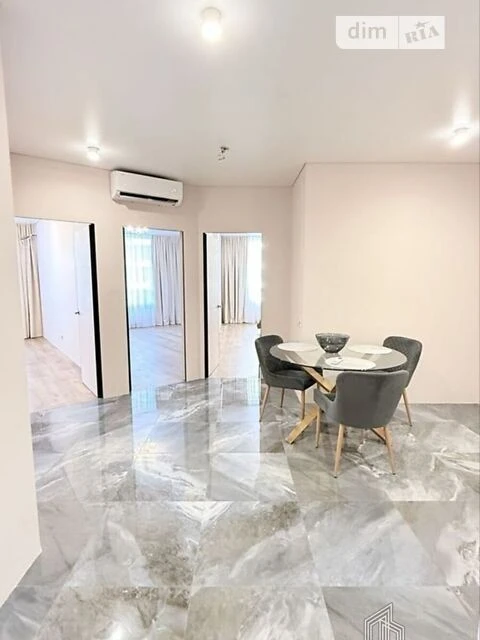 Продаж 3к квартири 76 кв. м на наб. Дніпровська 15К • ID 348