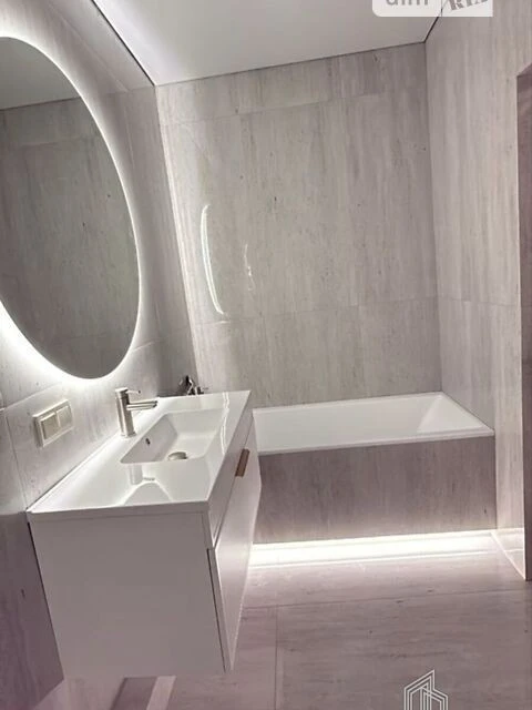 Продаж 3к квартири 76 кв. м на наб. Дніпровська 15К • ID 348