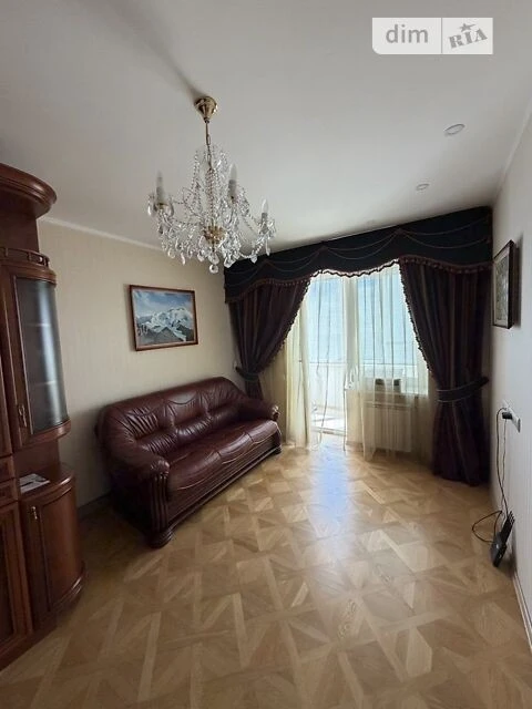 Продаж 5к квартири 161.4 кв. м на вул. Микільсько-Слобідська
