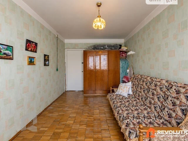 Продаж 3к квартири 66.9 кв. м на вул. Патріарха Мстислава Ск