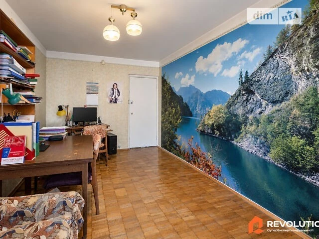 Продаж 3к квартири 66.9 кв. м на вул. Патріарха Мстислава Ск