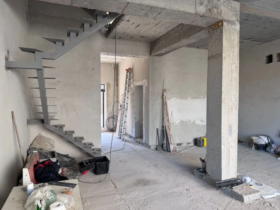 160 м² біля Міського озера — приватний будинок у клубному фо