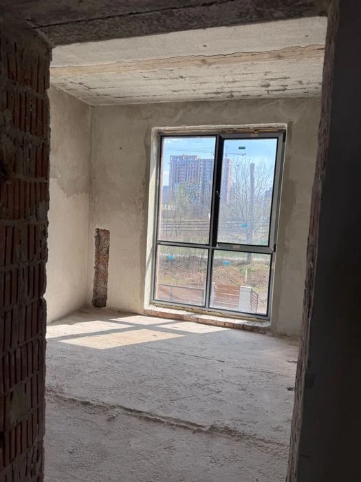 160 м² біля Міського озера — приватний будинок у клубному фо
