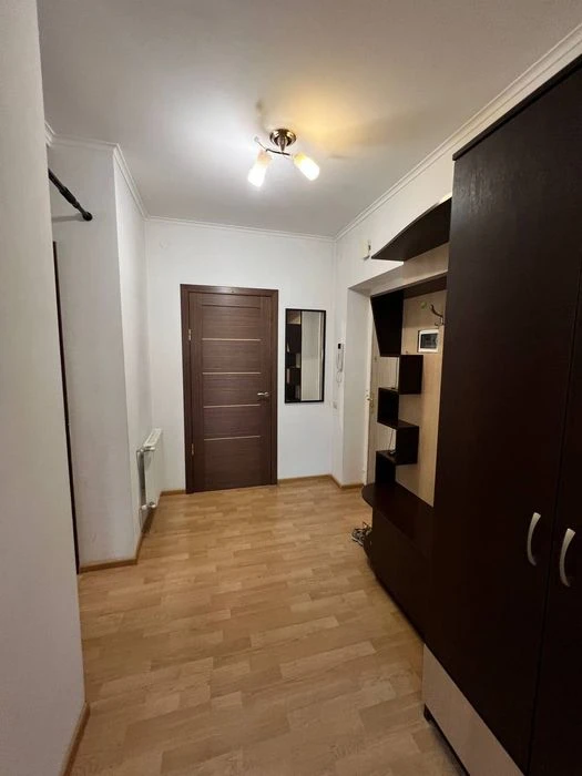 Продаж 2-кім. квартири Зелена , новобудова 2012 року