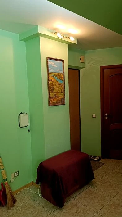 Сучасна квартира на Оболонський площі
