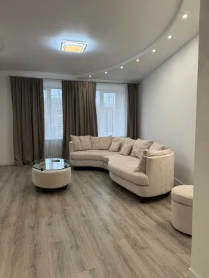 ‼️Центр‼️ 3к квартира на Соборності 50, 112 м², середній пов