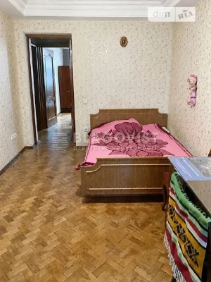 Продаж 3к квартири 63 кв. м на просп. Берестейський 20 • ID