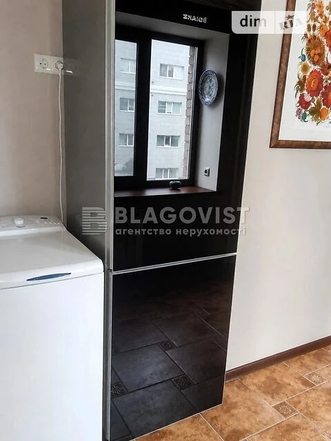 Продаж 3к квартири 63 кв. м на просп. Берестейський 20 • ID