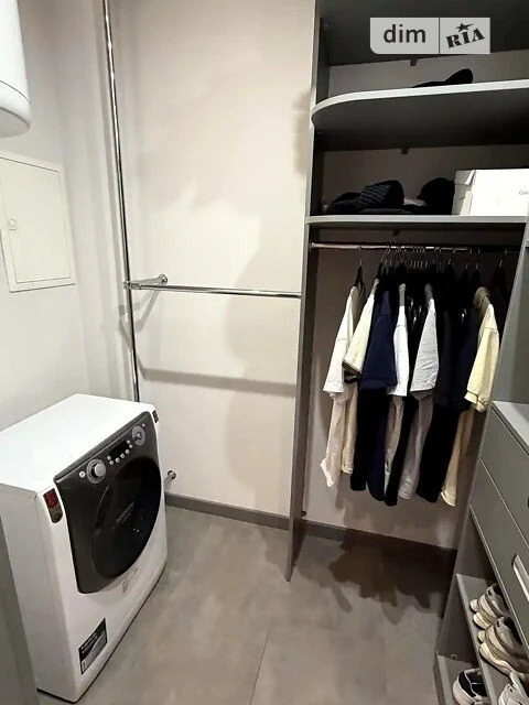 Продаж 1к квартири 51 кв. м на вул. Драгоманова 2 • ID 34838