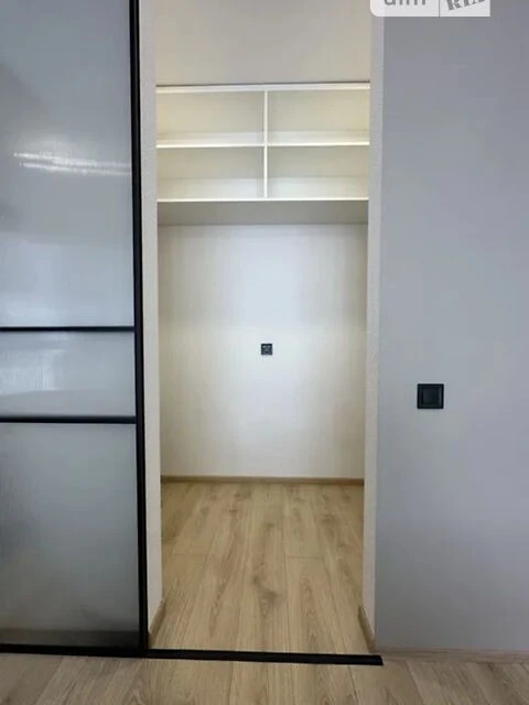 Продаж 1к квартири 49 кв. м на вул. Причальна 8 • ID 3483706