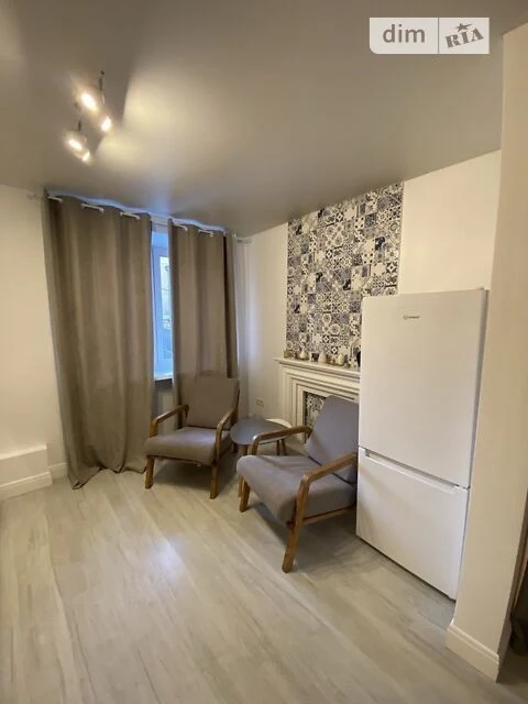Продаж 2к квартири 62 кв. м на вул. Олександра Кониського 64