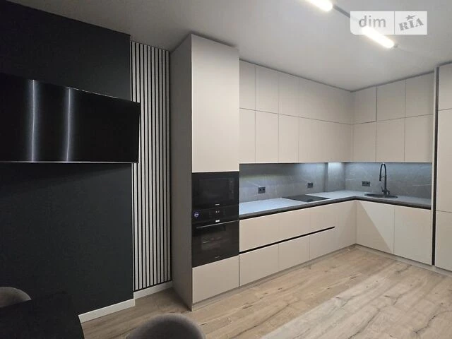 Продаж 2к квартири 86 кв. м на вул. Вишгородська 45 • ID 348