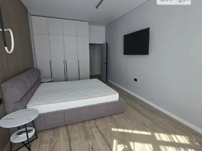 Продаж 2к квартири 86 кв. м на вул. Вишгородська 45 • ID 348
