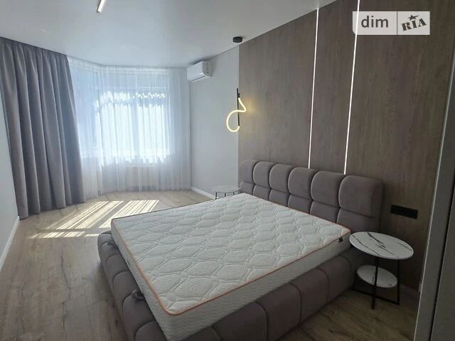 Продаж 2к квартири 86 кв. м на вул. Вишгородська 45 • ID 348