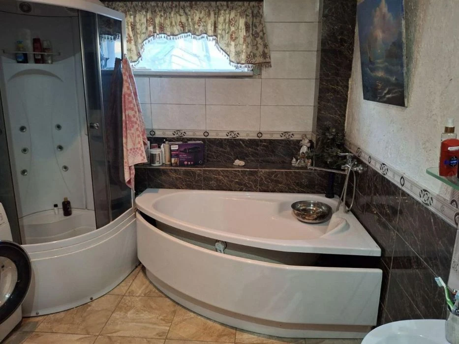 Продам Дом 300 м.кв. на Клочко ТРЦ КАРАВАН Березинка