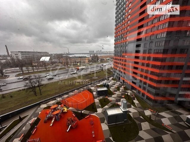 Продаж 3к квартири 73 кв. м на вул. Братів Чибінєєвих 8 • ID