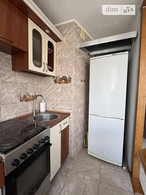 Продаж 1к квартири 21.5 кв. м на вул. Павла Петриченка 73 •