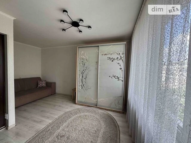 Продаж 1к квартири 21.5 кв. м на вул. Павла Петриченка 73 •