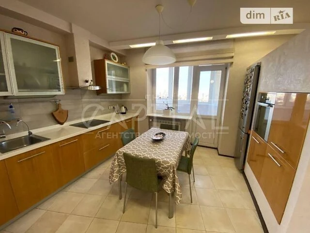 Продаж 3к квартири 110 кв. м на вул. Миколи Амосова 2 • ID 3
