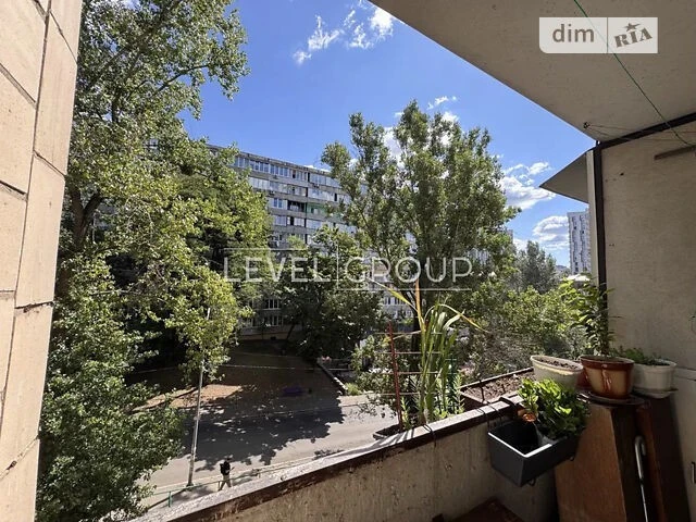 Продаж 2к квартири 52.2 кв. м на вул. Татарська 3/2 • ID 348