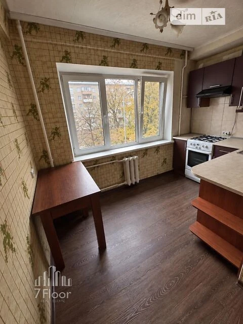 Продаж 2к квартири 45 кв. м на шосе Харківське 18/1 • ID 348