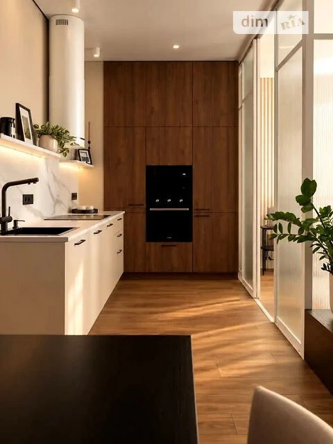 Продаж 1к квартири 43 кв. м на вул. Дегтярівська 17 корпус 1