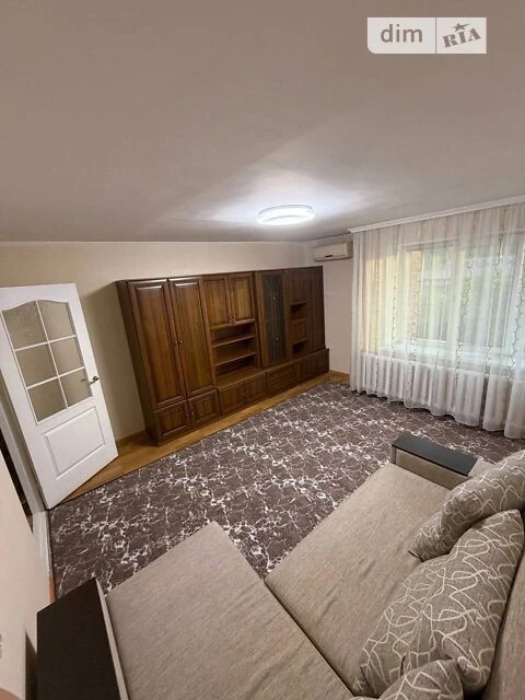 Продаж 1к квартири 37 кв. м на вул. Антоновича 154 • ID 3483
