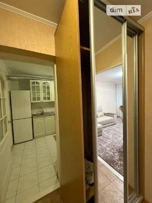 Продаж 1к квартири 37 кв. м на вул. Антоновича 154 • ID 3483