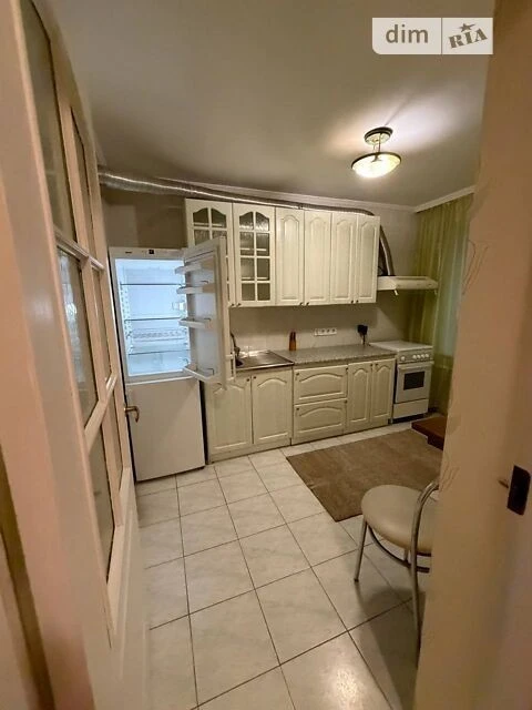 Продаж 1к квартири 37 кв. м на вул. Антоновича 154 • ID 3483
