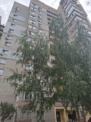 Продаж Квартира Набережна