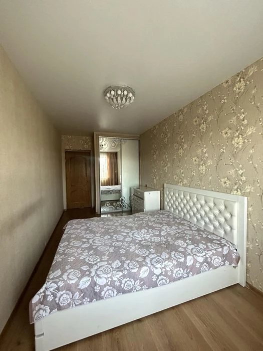Продається 3-кімнатна квартира в центрі міста Рівне