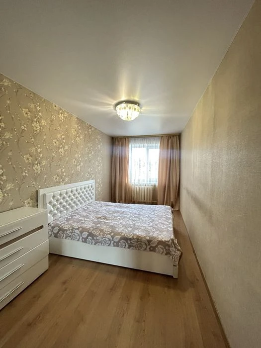 Продається 3-кімнатна квартира в центрі міста Рівне