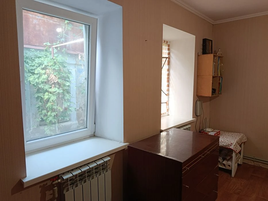 Продам Часть дома-3 комн.50/44/13- летняя кухня,в/у,ремонт,4