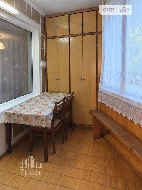 Продаж 3к квартири 82 кв. м на вул. Олександри Екстер 12 • I