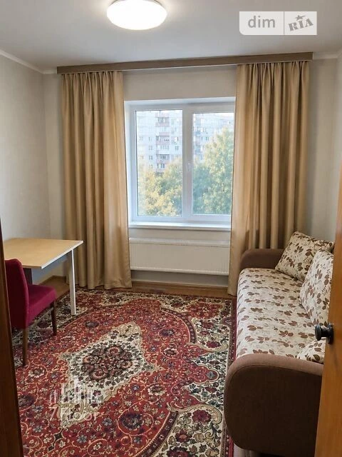 Продаж 3к квартири 82 кв. м на вул. Олександри Екстер 12 • I
