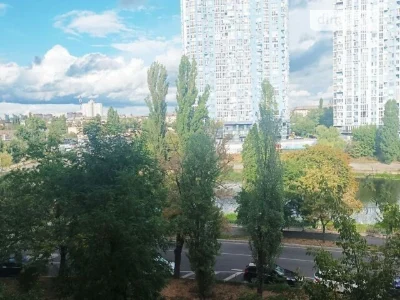 Продаж 3к квартири 62 кв. м на вул. Ентузіастів 17 • ID 3483