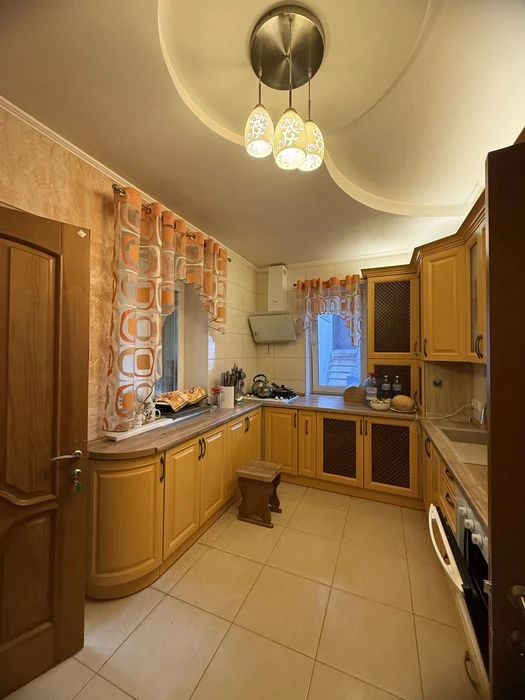 Продаж будинку 185 м кв.вул.М.Міхновського,р-н пʼять  кутів