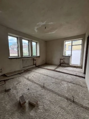 Продаж будинку в центрі Львова, 8 кімнатний будинок