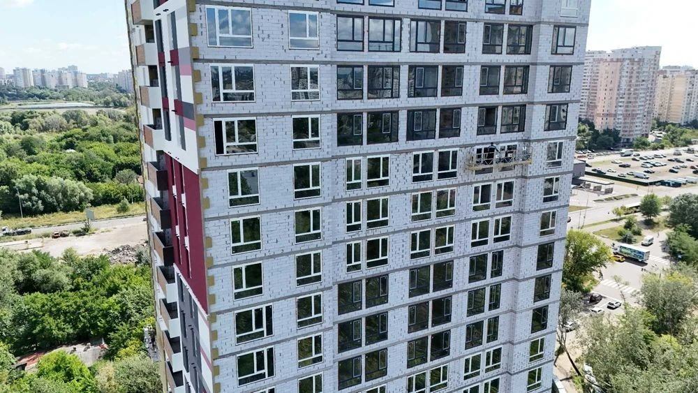 House for sale. Poznyaki. Apartment for renovation. Finishing work
