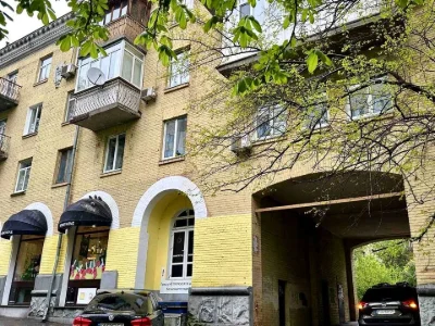 Квартира. Київ, Предславинська вул.