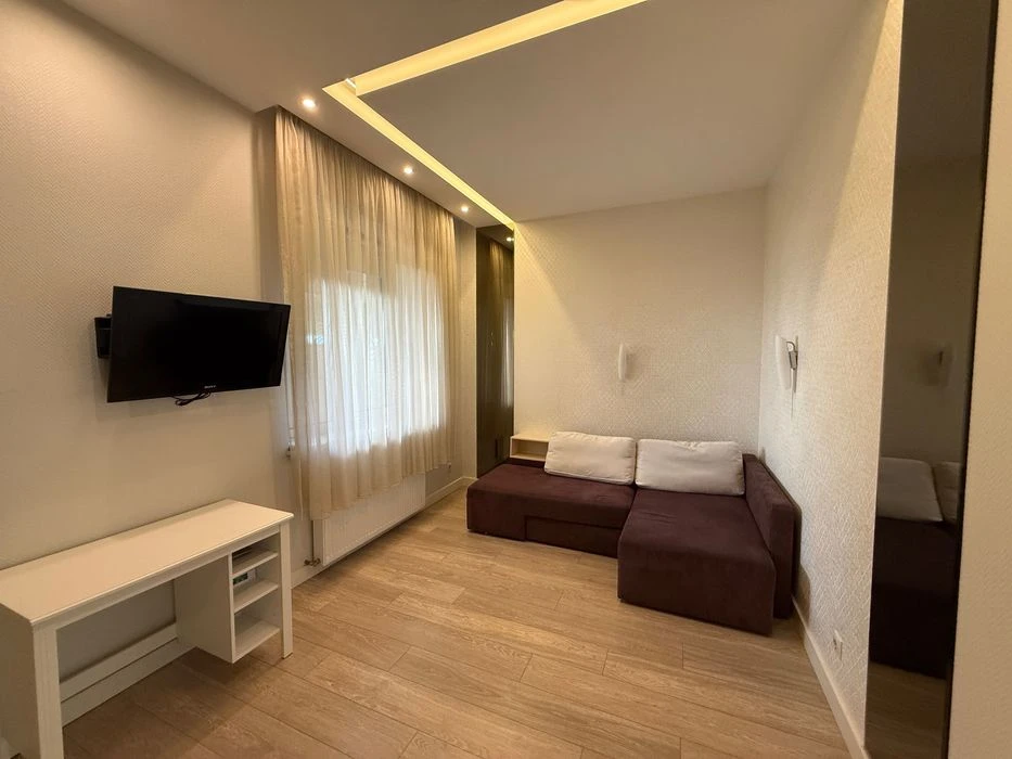 Продам готовий будинок 150м² біля лісу, Київ. Ремонт, меблі,